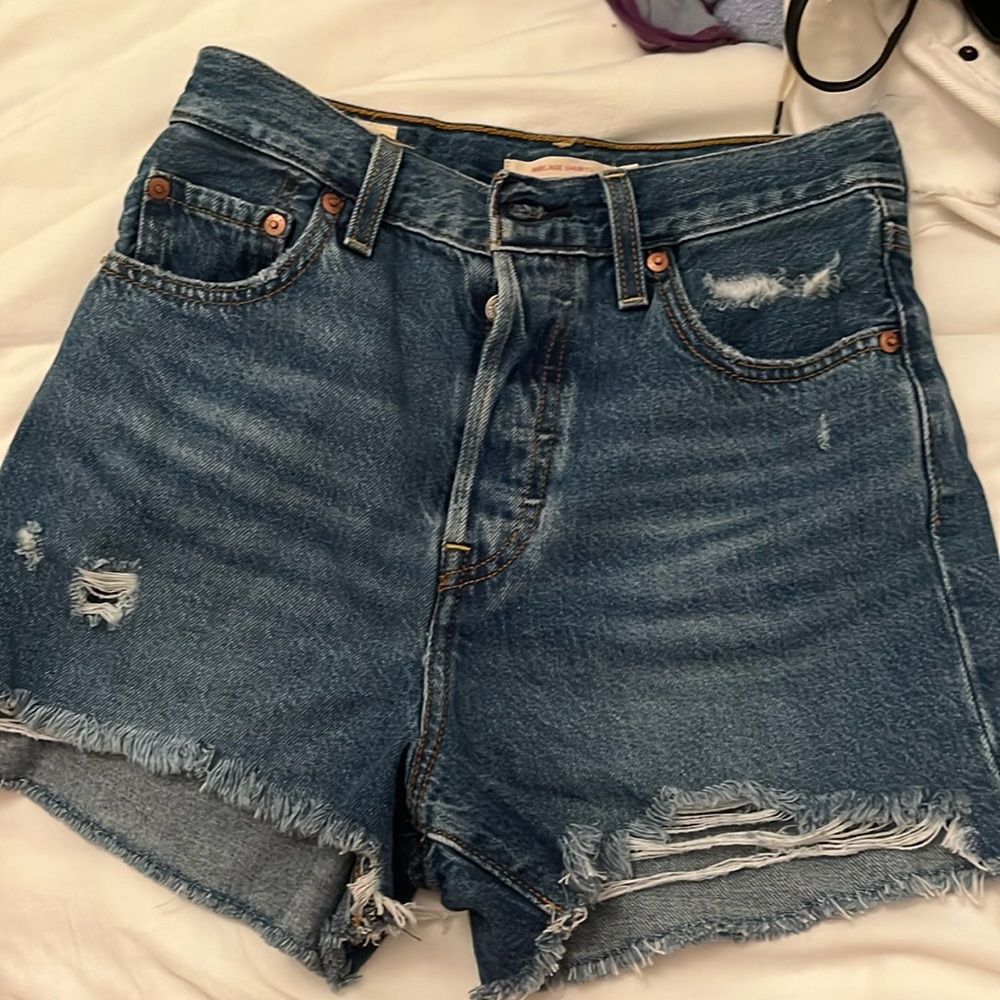 Levi’s ribcage shorts